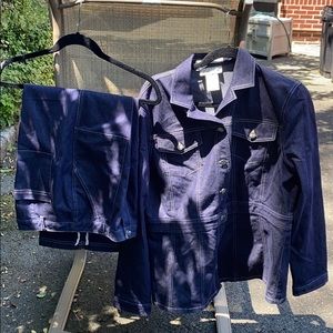 Matching jacket and Capri pants suit